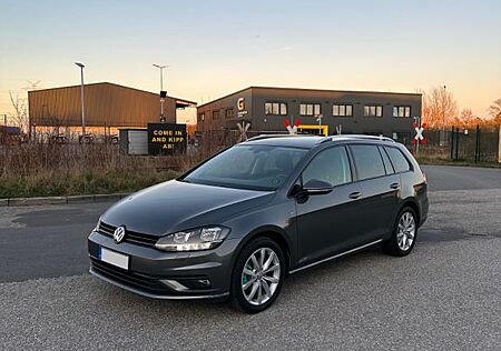 VW Golf Volkswagen 1.6 TDI DSG Join Variant Join