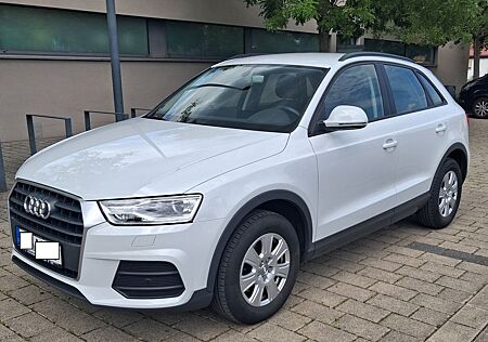 Audi Q3 1.4 TFSI mit Klima - Einparkhilfe - 59.000 Km