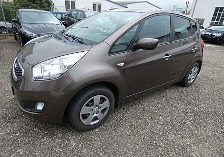 Kia Venga " Klima ,AHK,8-fach bereift