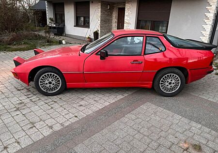 Porsche 924 TURBO !