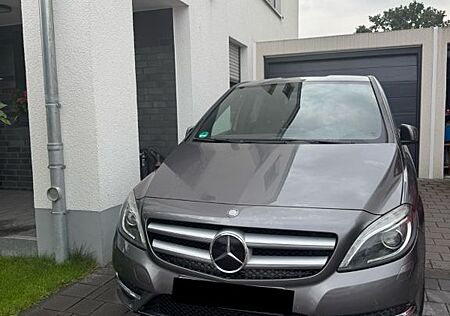 Mercedes-Benz B 180 CDI - TÜV 5/26 Bi-Xenon