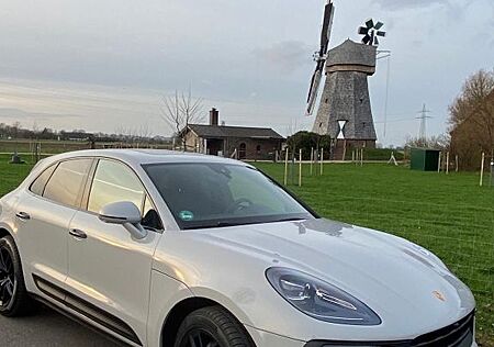Porsche Macan Basis