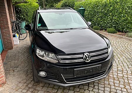 VW Tiguan Volkswagen 2.0 TDI SCR 135 DSG 4M BMT LOU Sport ...