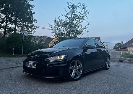 VW Golf Volkswagen 2.0 TDI BMT GTD GTD