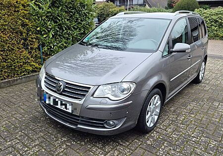 VW Touran Volkswagen 2.0 TDI DSG Highline