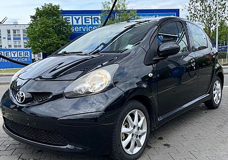 Toyota Aygo (X) Aygo (X) 1,0 Black Black