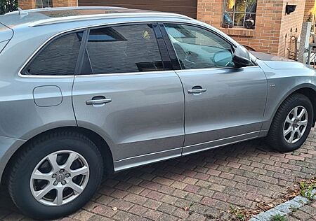 Audi Q5 3.0 TDI S quattro PANO AHK VOLLLEDER