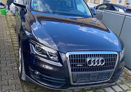 Audi Q5 2.0 TDI DPF S tronic quattro -