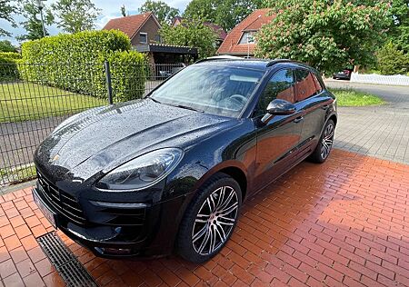 Porsche Macan S