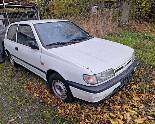 Nissan Sunny 1.4 LX LX