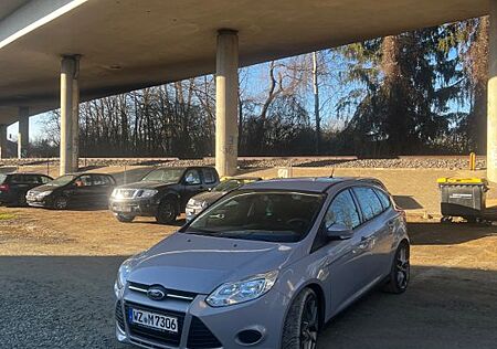 Ford Focus 1,0 EcoBoost 74kW SYNC Edition SYNC Ed...