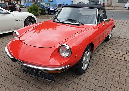 Alfa Romeo Spider 2000