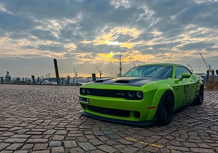 Dodge Challenger Hellcat widebody