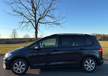 VW Touran Volkswagen 2.0 TDI SCR Comfortline BMT Comfortline