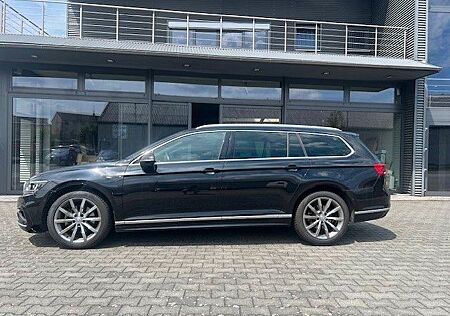 VW Passat Variant Volkswagen 2.0 TDI DSG Business R Line PANO