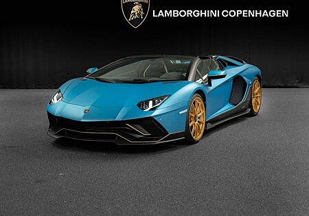 Lamborghini Aventador Ultimae Roadster