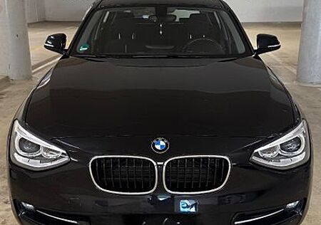 BMW 116i Sport Line Sport Line