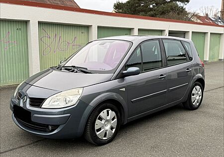 Renault Scenic 2.0 Exception
