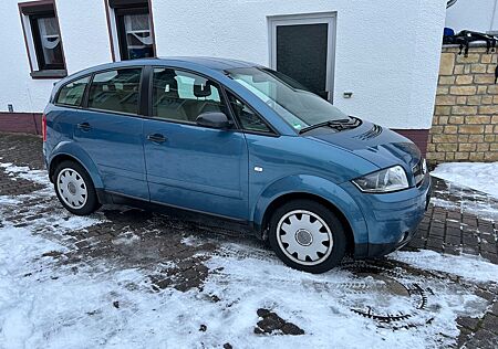 Audi A2 1.6 FSI*Bj.8/03*1.Hd*Klima*Tüv3/2027*