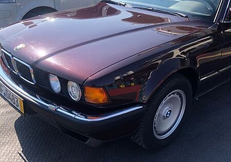 BMW 750