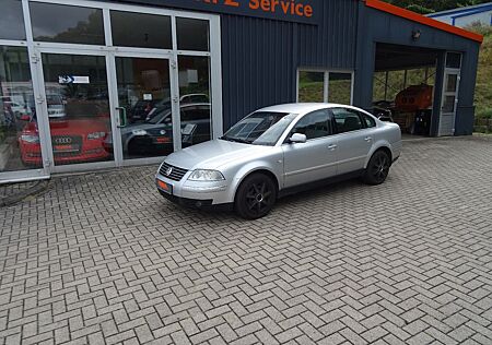 VW Passat Volkswagen 2.5 V6 TDI tiptronic 4motion Highline 90