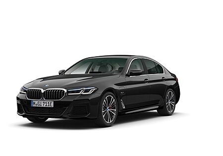 BMW 530 e xDrive Sportpaket 19'' HUD AHK Sitzbelüftu