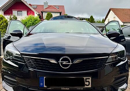 Opel Astra Sports Tourer+ / TOP gepflegt