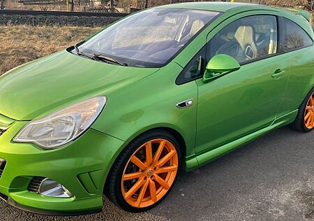 Opel Corsa 1.6 Turbo OPC Nürburgring Edition TÜV NEU