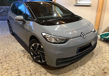 VW ID.3 Volkswagen Pro 58 kWh 107 kW Pro