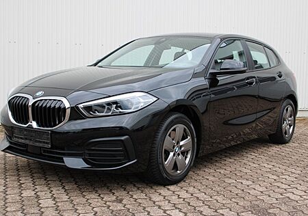 BMW 118 i Advantage, Kamera, Abstandstempomat