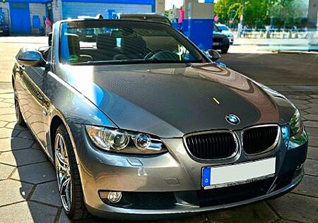 BMW 320i E93 Cabrio Automatik *TOP GEPFLEGT!*