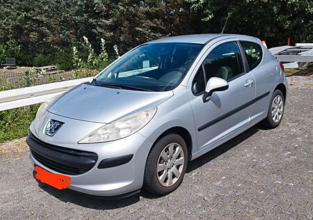 Peugeot 207 Filou 90 - 1.4L - 88 PS