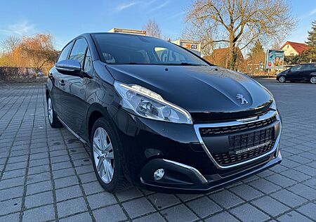 Peugeot 208 Signature 1.HAND
