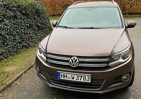 VW Tiguan Volkswagen 2.0 TDI 4motion AHK Klima Panoramadach