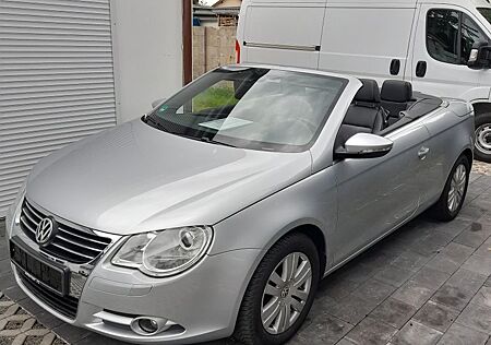 VW Eos Volkswagen 1.4 16V EDITION 1.HAND-PANO-LEDER-NAVI-PDC