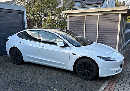 Tesla Model 3 Highland RWD AHK