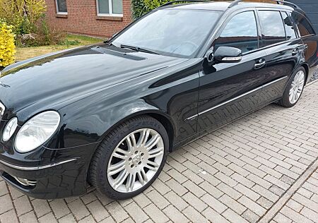 Mercedes-Benz 220 , Avantgarde,7sitzer,AHK,Leder,Soundsystem