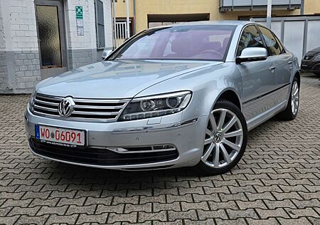 VW Phaeton Volkswagen V8 5-Sitzer 4Motion