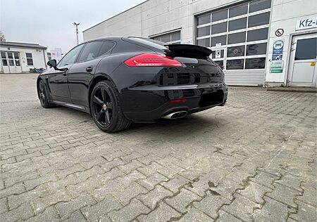 Porsche Panamera Diesel -