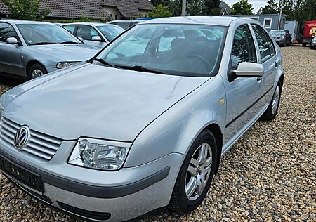 Volkswagen Bora 2.0 Basis