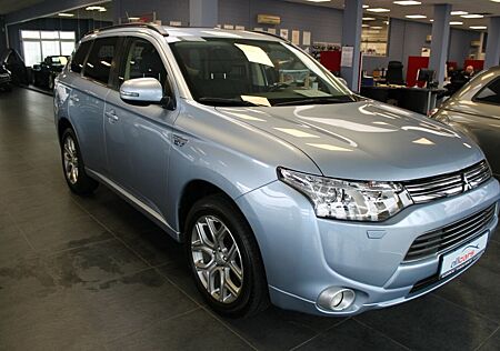 Mitsubishi Outlander 2.0 4WD Plug-In Hybrid Top