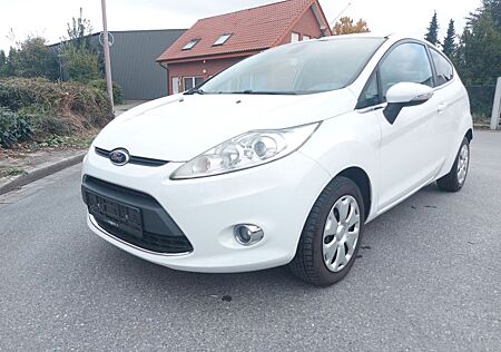 Ford Fiesta 1,25 60kW Titanium*Klimaautomatik*Navi*1.