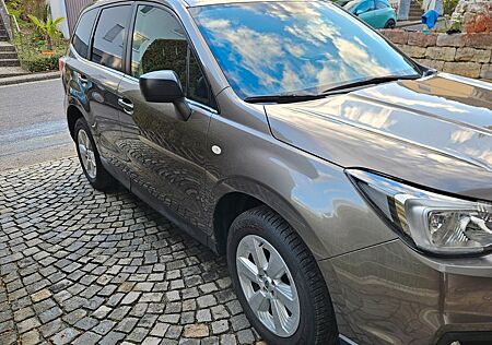 Subaru Forester 2.0X Active Active