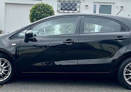 Kia Rio 1.4 Edition 7