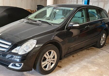 Mercedes-Benz R 500 4MATIC -