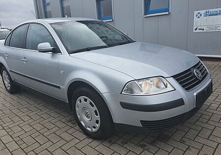 VW Passat Volkswagen Lim. Family * 1,9 TDI * AHK* Top Gepflegt