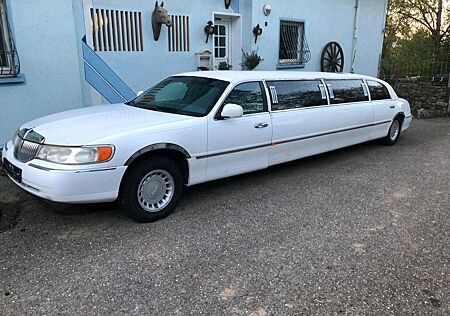 Lincoln Town Car