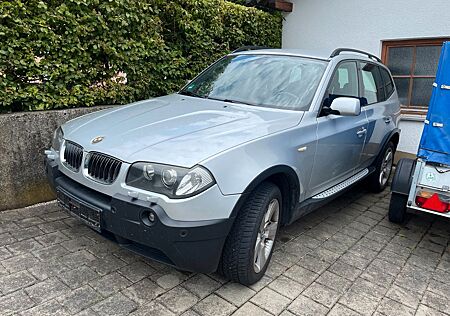 BMW X3 3.0d Schalter, AHK, Xenon, PDC