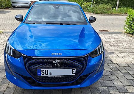 Peugeot 208 e- 136 GT sehr gepfl., Garantie bis 12/26