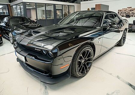 Dodge Challenger 6,4 R/T SCAT PACK Led